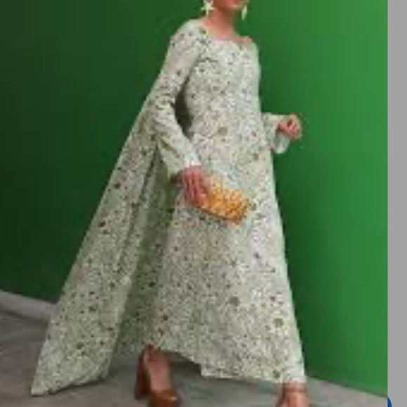 byrdie golf Dresses & Skirts - ISO Byrdie Golf Dress!!